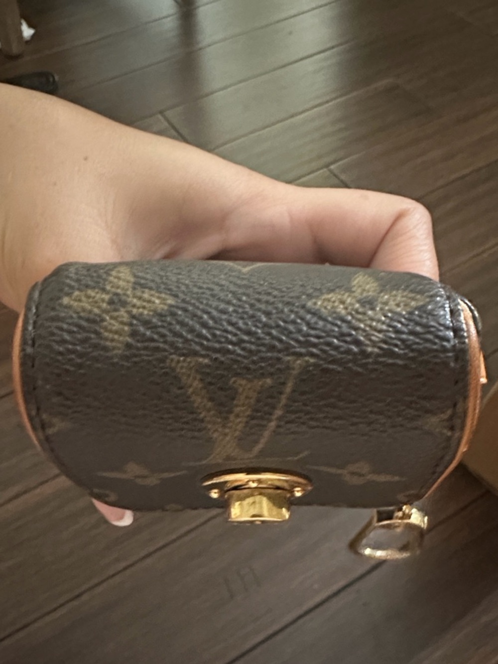 RARE✅LV POUCH LOUIS VUITTON KEY POUCH KEYCHAIN MINI POCHETTE LV lipstick pouch - Picture 11 of 16